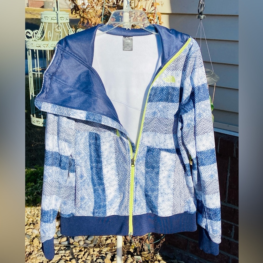 🔥😎North Face Sz-L VGUC Asymmetrical- Zip Women's Spring/Fall Hoodie, Sooo Comfy - Picture 3 of 16